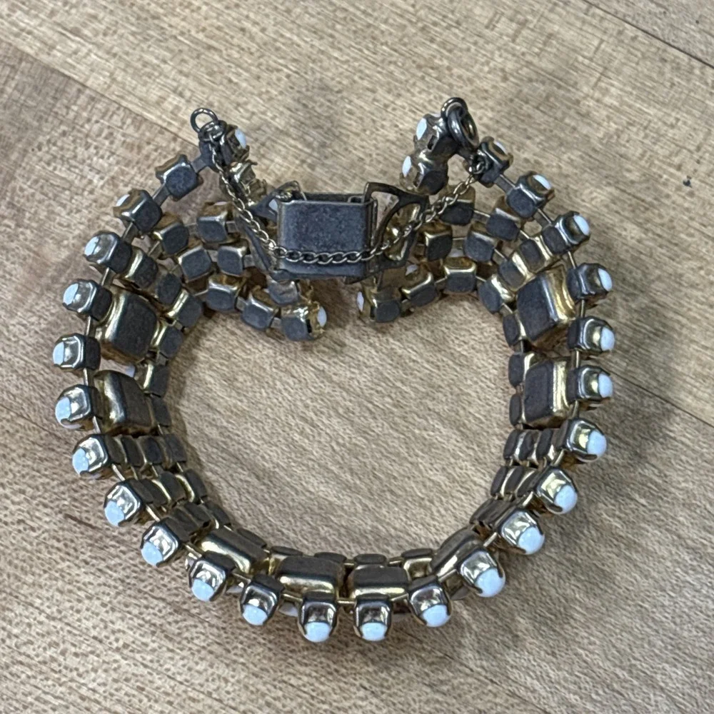 Vintage Kramer Style Milk Glass Bracelet Art Deco White Gold Tone Statement
